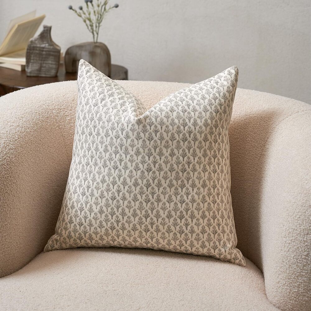 1039 Floral Throw Pillow Covers 20x20 Couch Pillows for Living Room Block